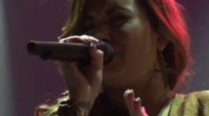 Demi Lovato - My Love is Like A Star - Soundcheck (90)