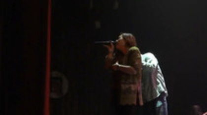 Demi Lovato - My Love is Like A Star - Soundcheck (1041)