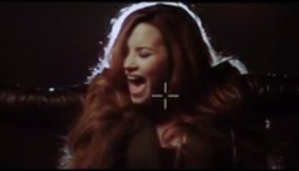 Demi Lovato - Give Your Heart a Break Behind The Scenes (3906)