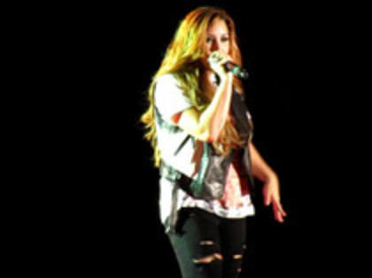 Demi Lovato - Moves Like Jagger (44) - Demilush - Moves Like Jagger Strawberry Festival oo1