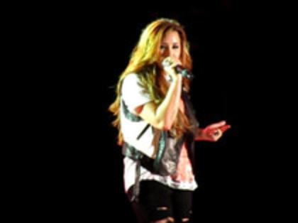 Demi Lovato - Moves Like Jagger (47) - Demilush - Moves Like Jagger Strawberry Festival oo1