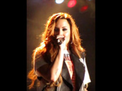 Demi Lovato - Moves Like Jagger (508) - Demilush - Moves Like Jagger Strawberry Festival oo2