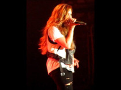 Demi Lovato - Moves Like Jagger (3906) - Demilush - Moves Like Jagger Strawberry Festival oo9