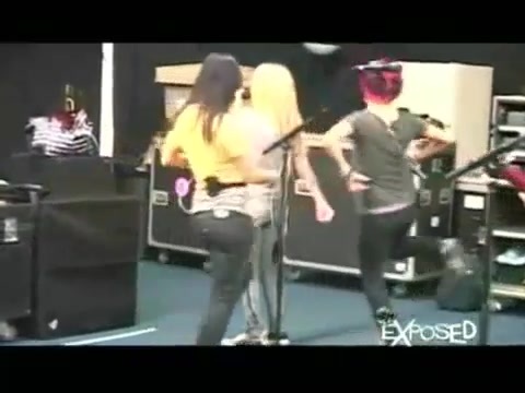 Avril Lavigne - Exposed (Documentary Part 1) 3078 - Avril - Lavigne - Exposed - Documentary - Part - 7