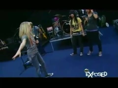 Avril Lavigne - Exposed (Documentary Part 1) 3205 - Avril - Lavigne - Exposed - Documentary - Part - 7