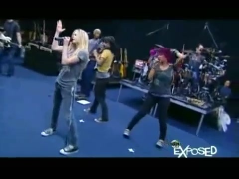 Avril Lavigne - Exposed (Documentary Part 1) 5260