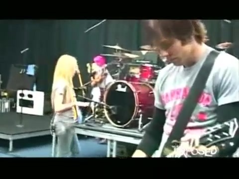 Avril Lavigne - Exposed (Documentary Part 1) 7862