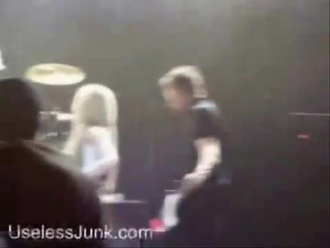 Avril Lavigne - Paparazzi (Various Footage Part 1) 2590 - 27 - years - of - Avril - oo6