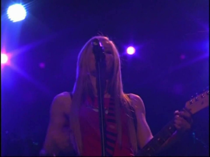 Bonez Tour Documentary [HD] Part2 - Avril Lavigne 1911