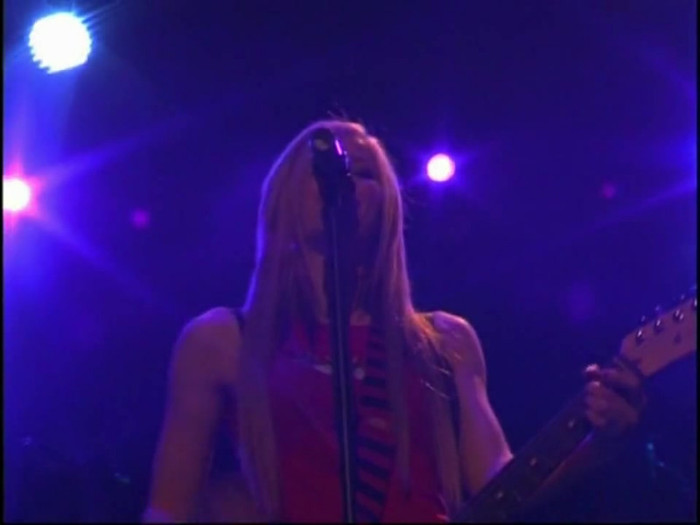 Bonez Tour Documentary [HD] Part2 - Avril Lavigne 1912 - Avril - Lavigne - 2008 - Bonez - Tour - Documentary - oo4