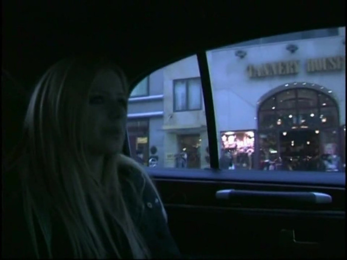 Bonez Tour Documentary [HD] Part2 - Avril Lavigne 5279 - Avril - Lavigne - 2008 - Bonez - Tour - Documentary - o11