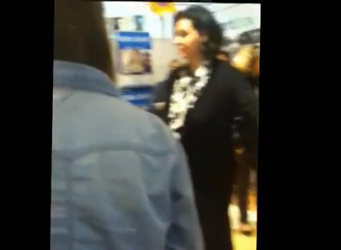 DEMI LOVATO IN ITALY 31-03-12 1163 - Demilush in Italy Part oo2