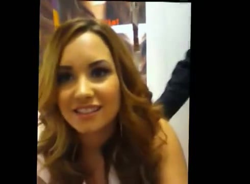 DEMI LOVATO IN ITALY 31-03-12 1854 - Demilush in Italy Part oo3