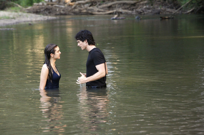 Tvd (11) - Damon and Elena