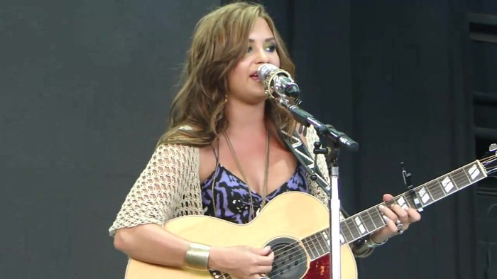 Demi Lovato Stop The World Soundcheck Tampa {HD} 1596