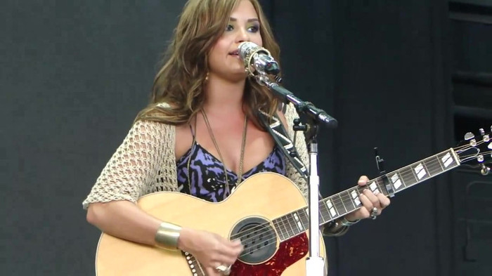 Demi Lovato Stop The World Soundcheck Tampa {HD} 1752 - Demilush - Stop The World Soundcheck Tampa Part oo3