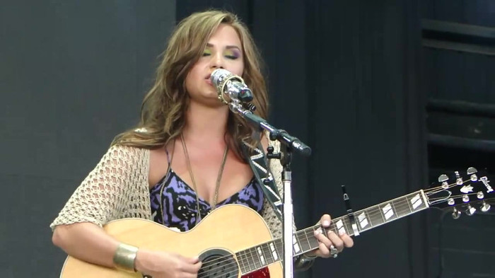 Demi Lovato Stop The World Soundcheck Tampa {HD} 1821 - Demilush - Stop The World Soundcheck Tampa Part oo3