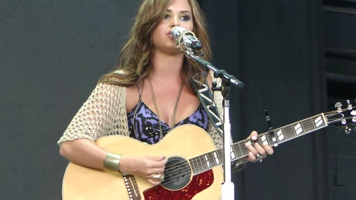 Demi Lovato Stop The World Soundcheck Tampa {HD} 1847 - Demilush - Stop The World Soundcheck Tampa Part oo3