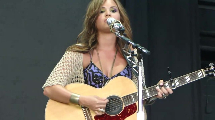 Demi Lovato Stop The World Soundcheck Tampa {HD} 1874 - Demilush - Stop The World Soundcheck Tampa Part oo3