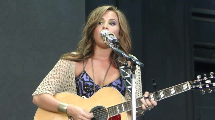 Demi Lovato Stop The World Soundcheck Tampa {HD} 1904