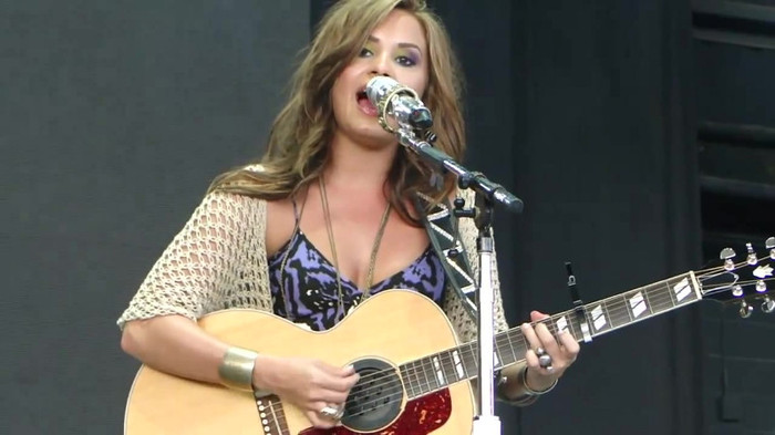 Demi Lovato Stop The World Soundcheck Tampa {HD} 1949