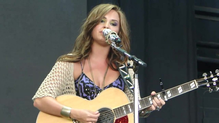 Demi Lovato Stop The World Soundcheck Tampa {HD} 1963