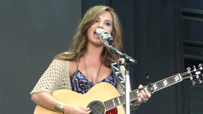 Demi Lovato Stop The World Soundcheck Tampa {HD} 1990 - Demilush - Stop The World Soundcheck Tampa Part oo3