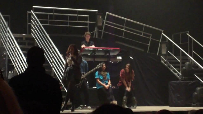 Demi Lovato _Believe In Me_ Hershey Soundcheck 11.19.2011 556 - Demilush - Believe In Me - Hershey Soundcheck Part oo1