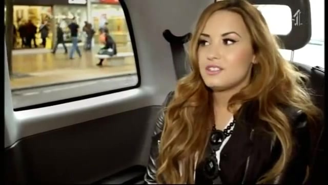 Interview KOKO POP (569) - Demi - KOKO POP Interview Part oo1