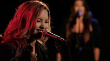 Demi Lovato - Give Your Heart A Break Piano only version (508) - Demi - Give Your Heart A Break Piano only version Part oo2