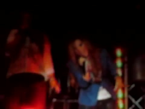 Demi Unbroken Live In Panama (3634)