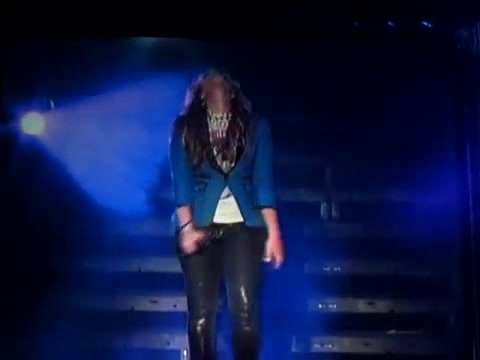 Demi Unbroken Live In Panama (4328)