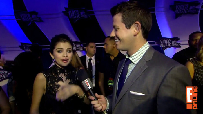 bscap0049 - Selena Gomez-2011 VMAs Interview