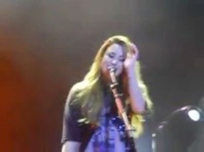 Demi Lovato - Here we go again - Caracas Venezuela (982)