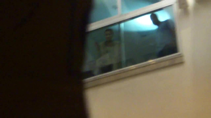 Demi  -  Sheraton Barra (718) - Demi - She Welcomes Fans From Hotel Balcony Part oo1