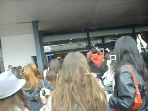 Demi Lovato at the airport. Argentina. 2012 0799