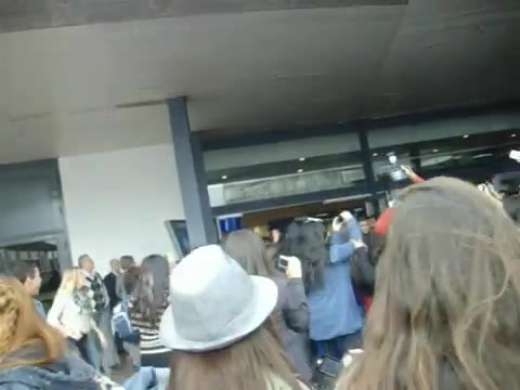 Demi Lovato at the airport. Argentina. 2012 0843 - Demi at the airport Argentina 2012 Part oo1