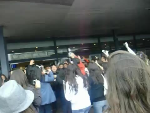 Demi Lovato at the airport. Argentina. 2012 0877 - Demi at the airport Argentina 2012 Part oo1