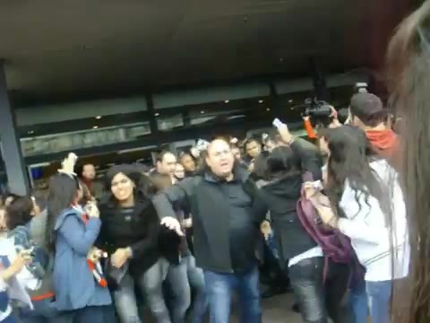 Demi Lovato at the airport. Argentina. 2012 0988 - Demi at the airport Argentina 2012 Part oo1