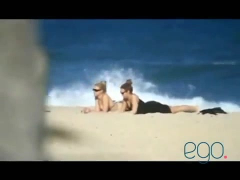 Demi Lovato in the beach - Rio de Janeiro - BRAZIL 0118 - Demi in the beach - Rio de Janeiro - BRAZIL