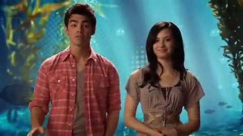 Oceans Bloopers - Joe Jonas and Demi Lovato 0127