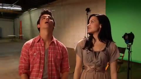 Oceans Bloopers - Joe Jonas and Demi Lovato 0176