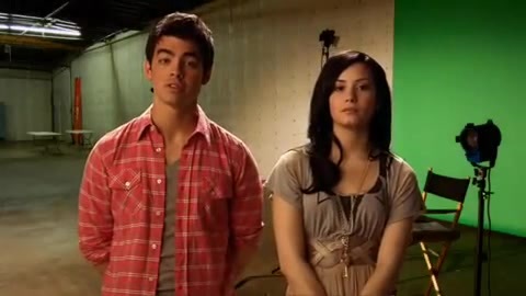 Oceans Bloopers - Joe Jonas and Demi Lovato 0248