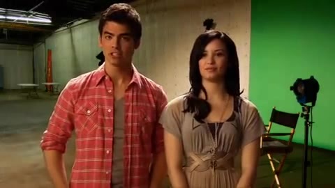 Oceans Bloopers - Joe Jonas and Demi Lovato 0360