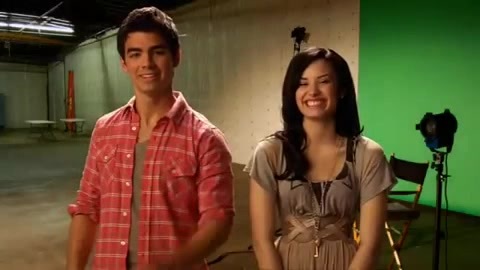 Oceans Bloopers - Joe Jonas and Demi Lovato 0407