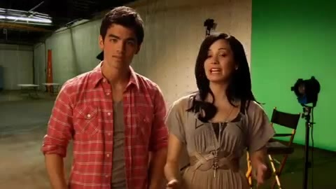 Oceans Bloopers - Joe Jonas and Demi Lovato 0462