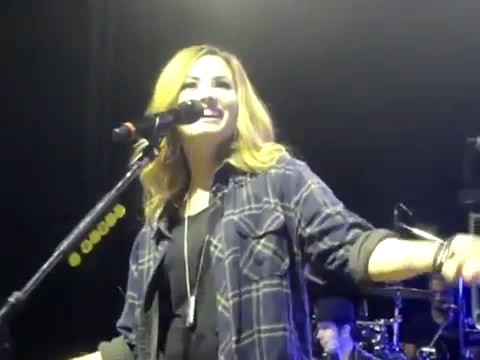 bscap0083 - Demi Answers Fans Question WOULD YOU GO LESBIAN FOR LOVATICS Sao Paulo Brazil