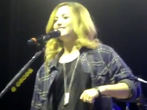 bscap0176 - Demi Answers Fans Question WOULD YOU GO LESBIAN FOR LOVATICS Sao Paulo Brazil