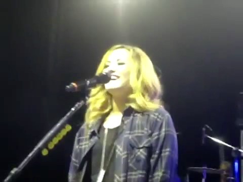 bscap0232 - Demi Answers Fans Question WOULD YOU GO LESBIAN FOR LOVATICS Sao Paulo Brazil