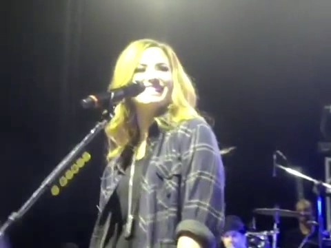 bscap0311 - Demi Answers Fans Question WOULD YOU GO LESBIAN FOR LOVATICS Sao Paulo Brazil